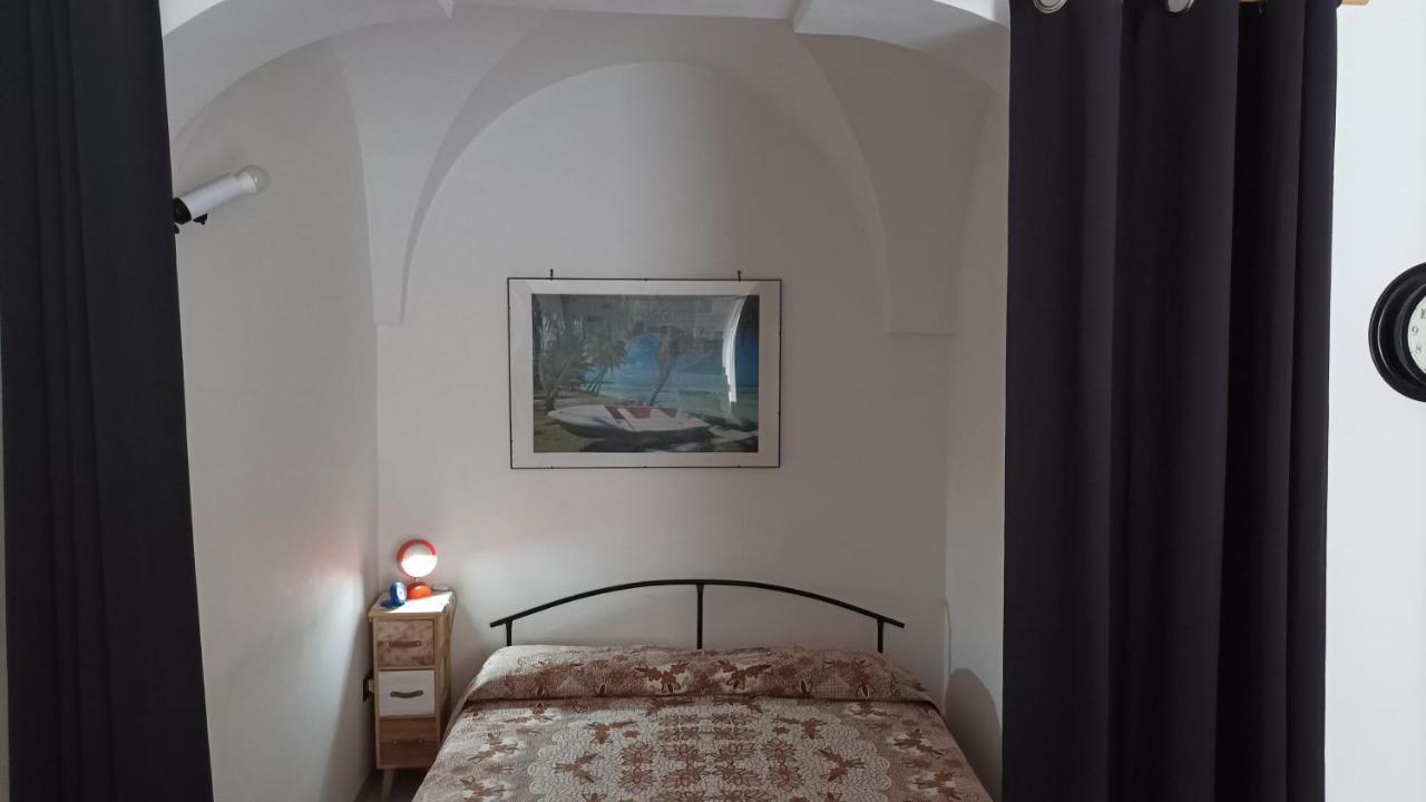 Miniecocasa Ottocentesca In Zona Free-Parking Ed Ecoclimatizzata Villa Ostuni Eksteriør billede