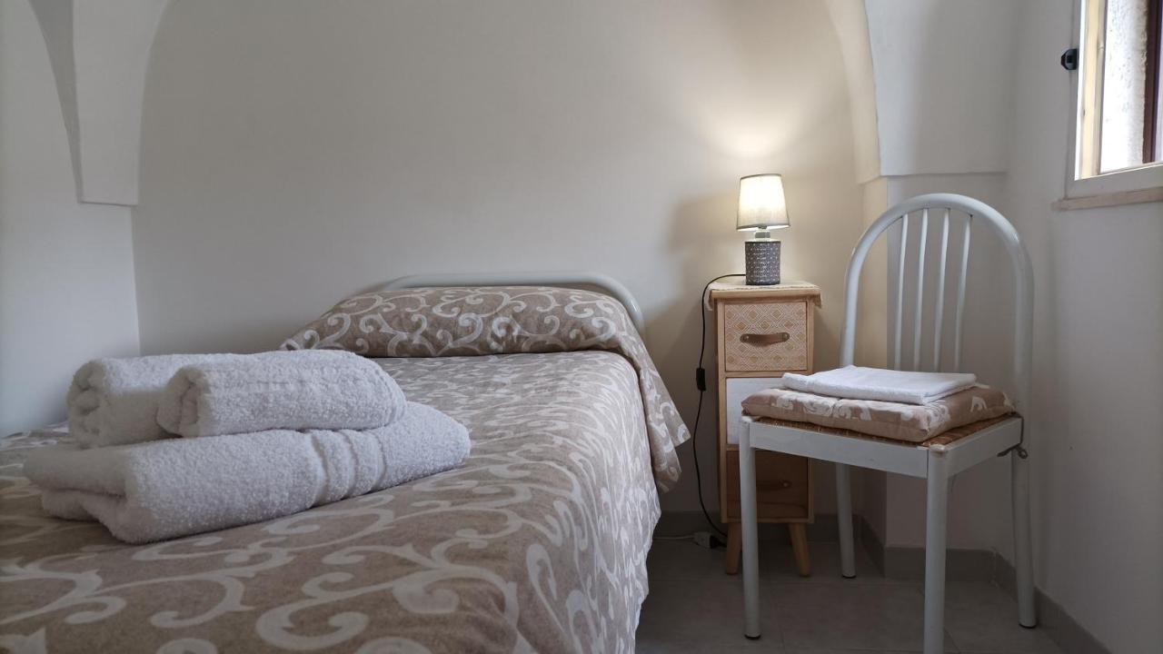 Miniecocasa Ottocentesca In Zona Free-Parking Ed Ecoclimatizzata Villa Ostuni Eksteriør billede